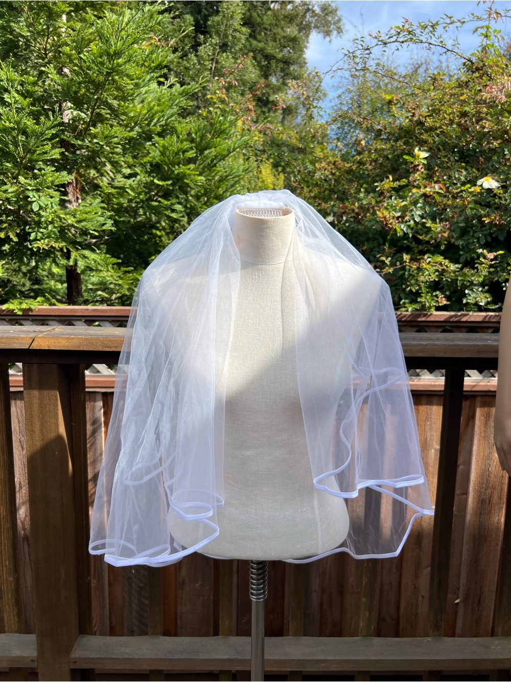 Classic White Bridal Veil with Ribbon Edge